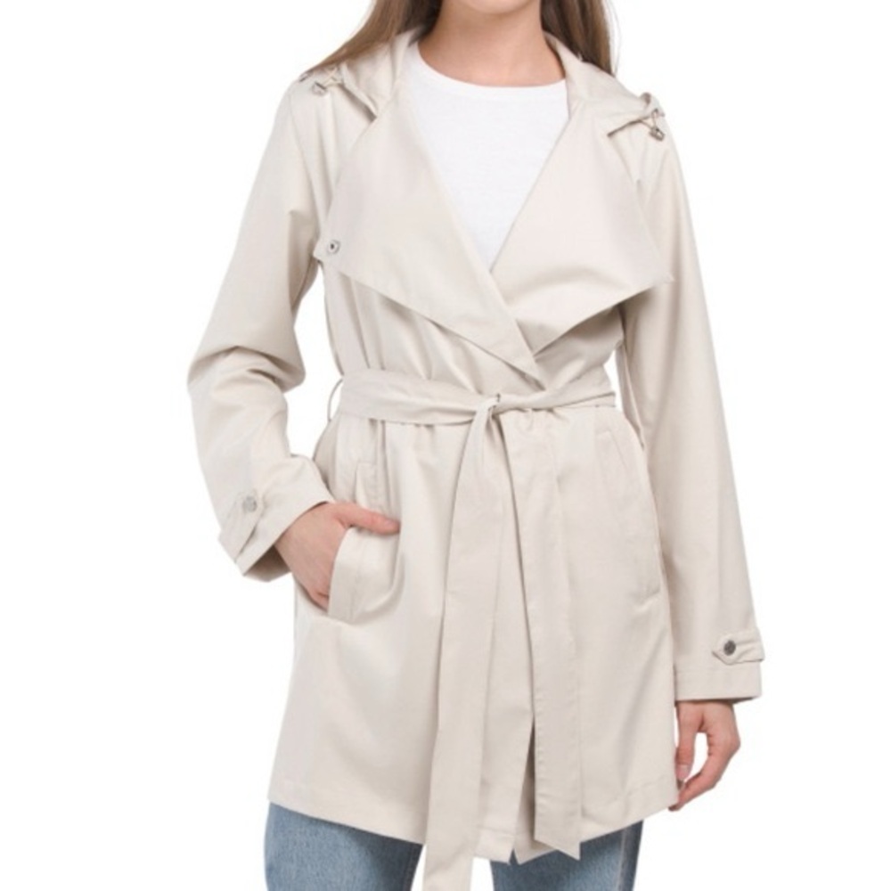 Bernardo Light Beige Trench Coat with Tie Belt size Petite XS